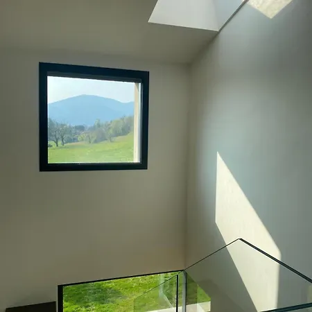 Gemma & Garda, Iseo, Franciacorta Villa *