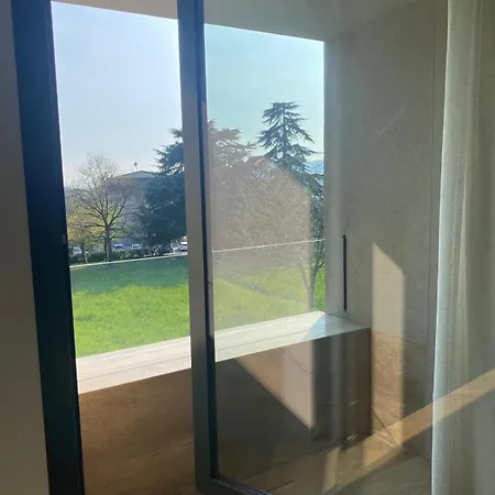 Gemma & Garda, Iseo, Franciacorta Villa