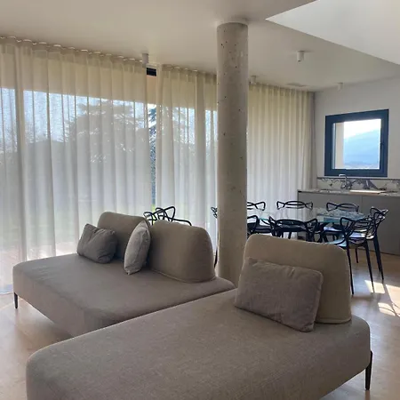 Gemma & Garda, Iseo, Franciacorta Villa