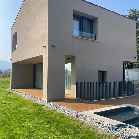 Gemma & Garda, Iseo, Franciacorta Villa *